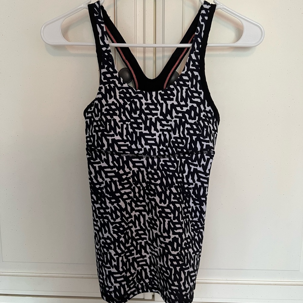 Lululemon tank top